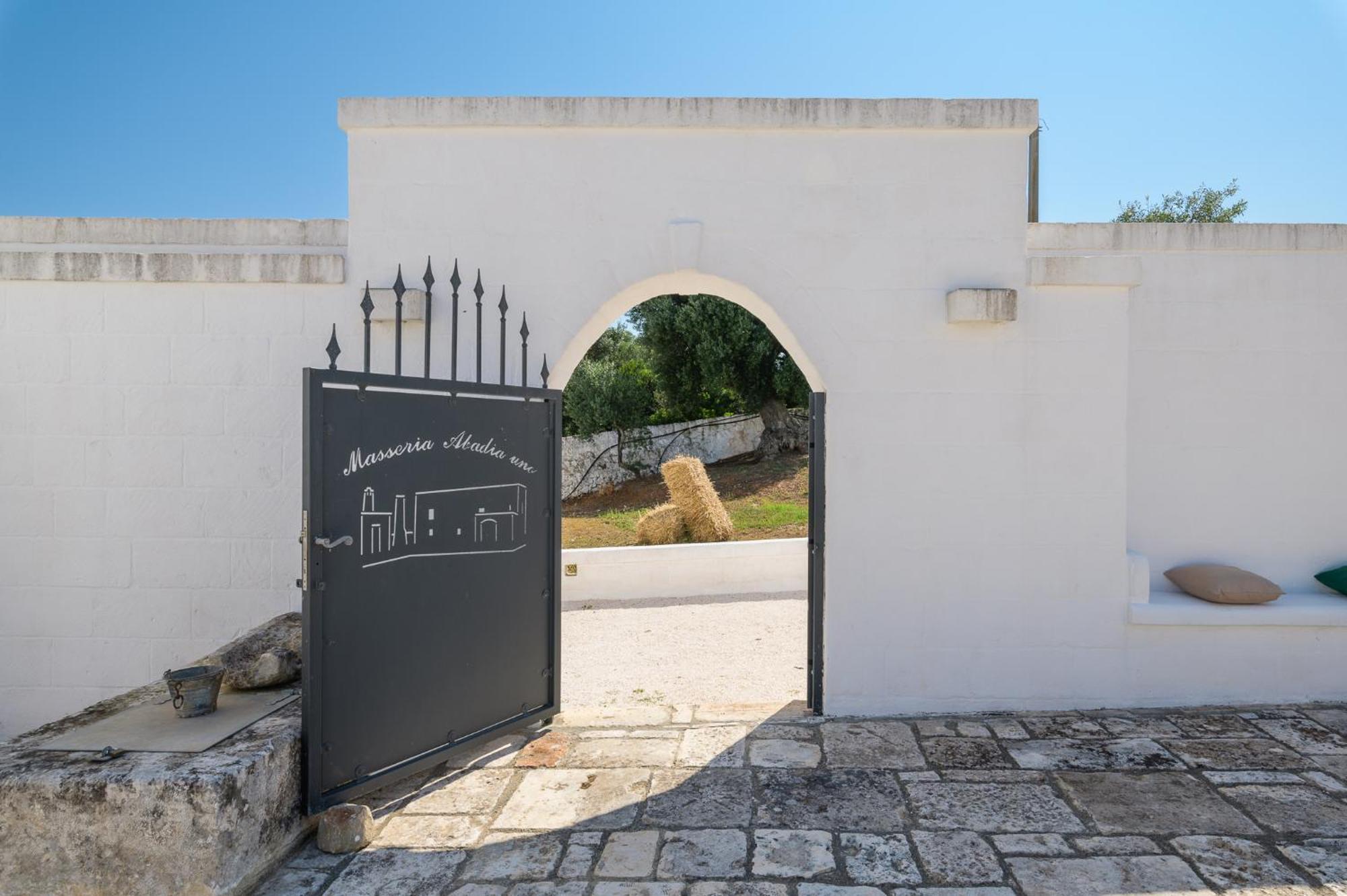 Masseria Abadia Uno Ostuni Ngoại thất bức ảnh